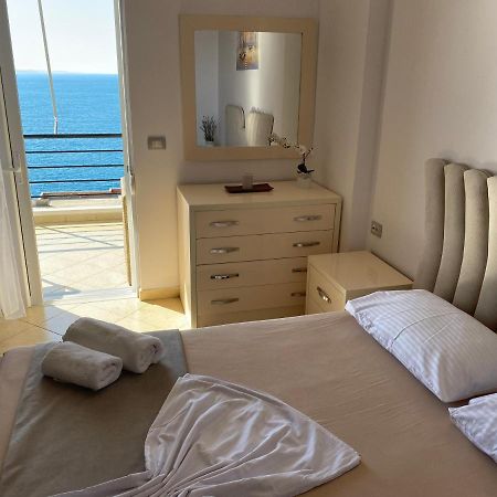 Apartment With Huge Sea View Balcony Sarande Exterior photo