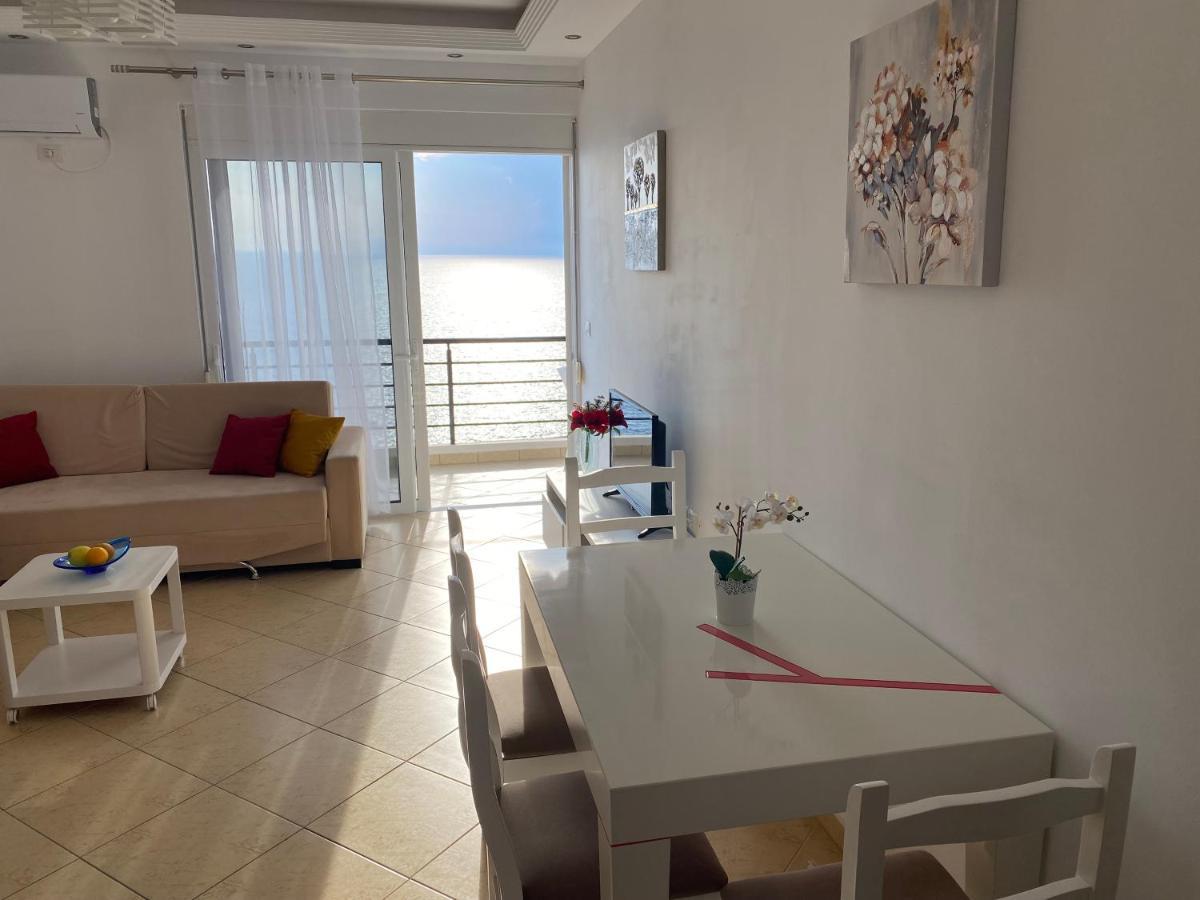 Apartment With Huge Sea View Balcony Sarande Exterior photo
